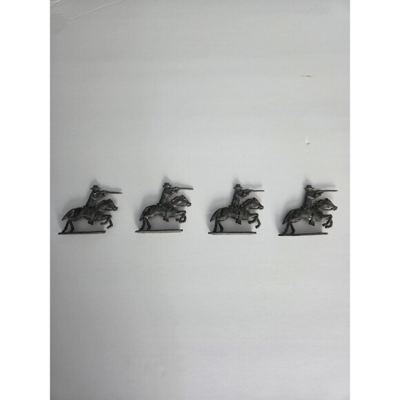 Vintage Lead Cowboy Calvary Horseback Toy Soldier Figurines Unpainted Lot Of 4 - Picture 1 of 6